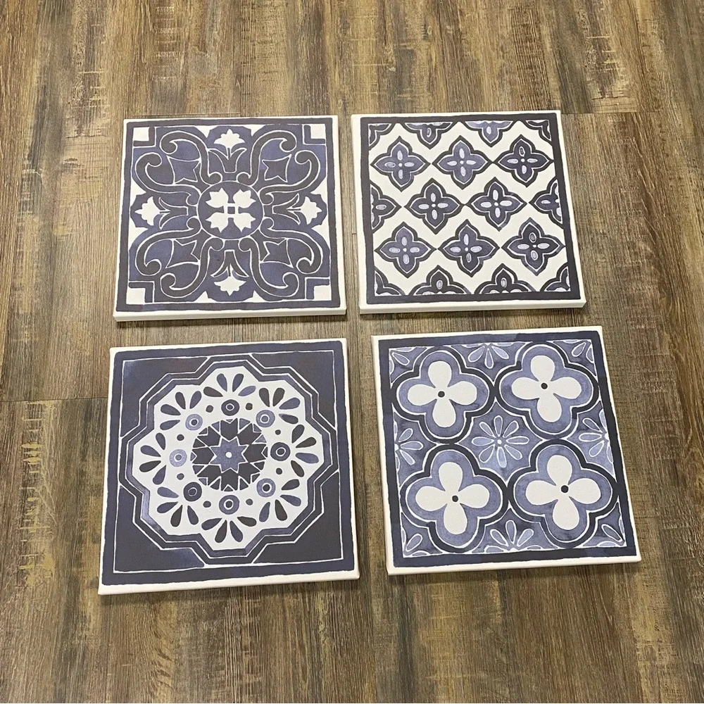 Set of 4 Blue‎ and White Decorative Wall Art/Decor